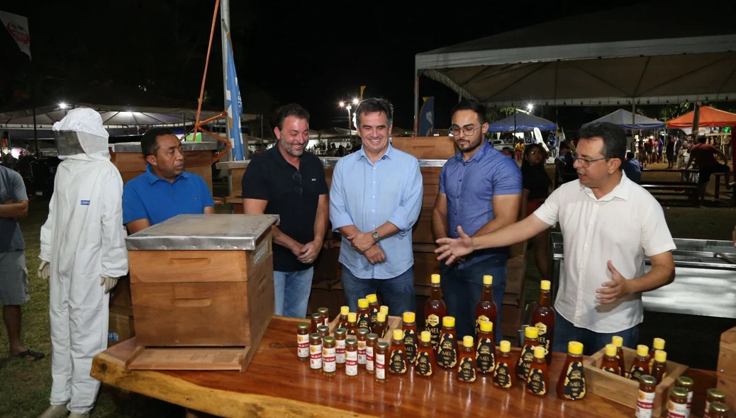 Ciro participou  XVIII Festa do Caju em Santo Antonio de Lisboa e da 7ª Expoagro em Piripiri