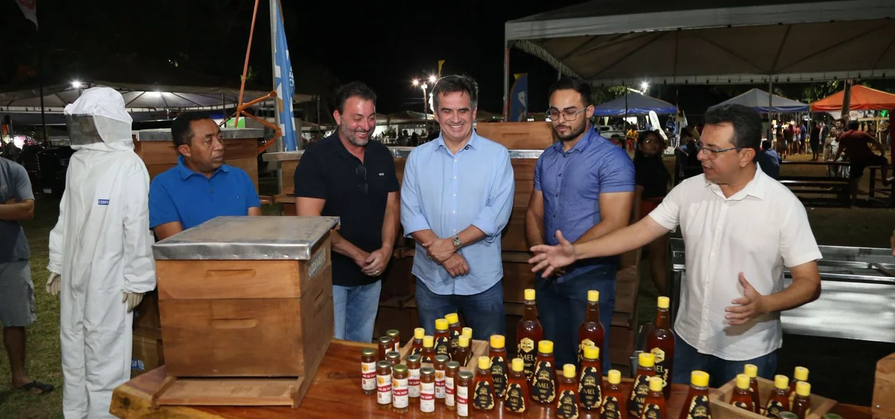 Ciro participou  XVIII Festa do Caju em Santo Antonio de Lisboa e da 7ª Expoagro em Piripiri