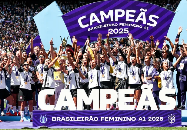 Corinthians bate Cruzeiro e se isola como maior campeão do Brasileiro Feminino