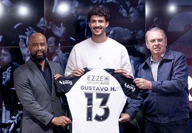 Corinthians renova contrato com Gustavo Henrique até 2027