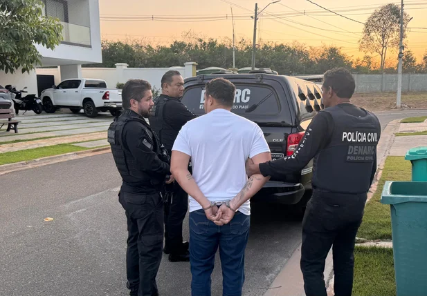 DENARC prende empresário durante operação no Terras Alphaville
