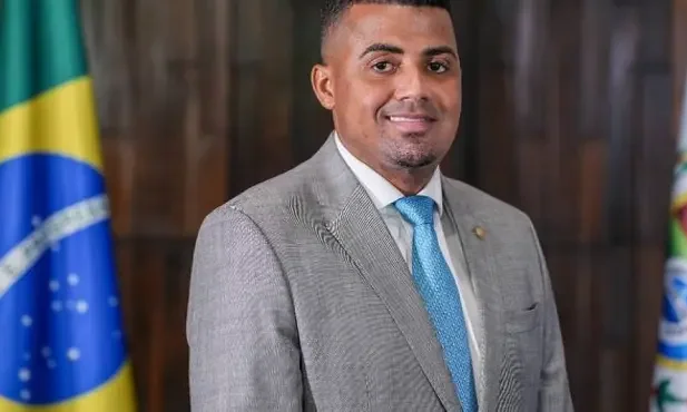 Deputado estadual TH Jóias