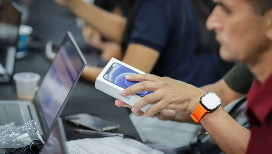 Devolução de aparelho celular roubado
