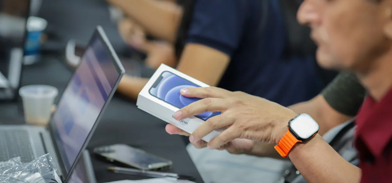 Devolução de aparelho celular roubado