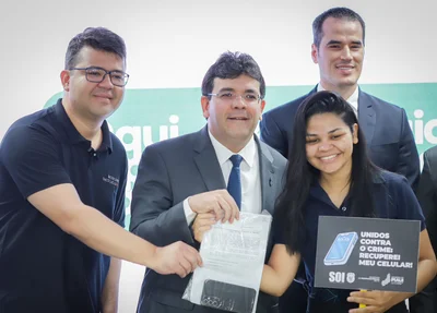 Devolução de aparelhos celulares recuperados pela polícia do Piauí