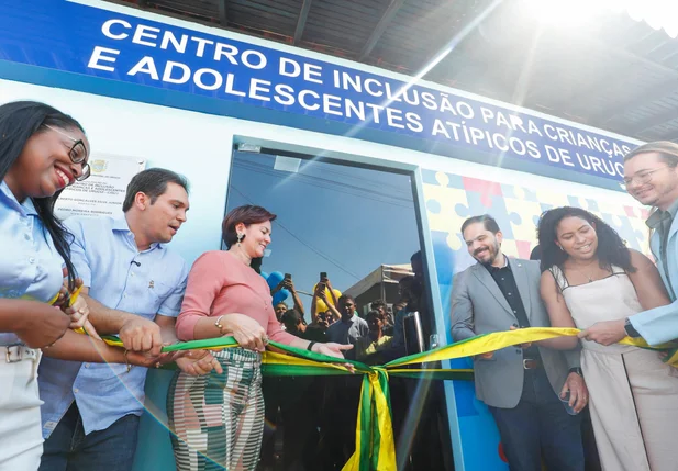 Dr. Gilberto Júnior inaugura obras