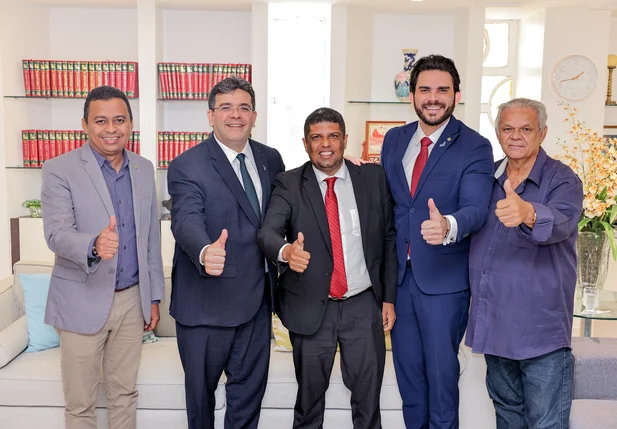 Dr. Marcus Vinicius se reúne com Rafael Fonteles