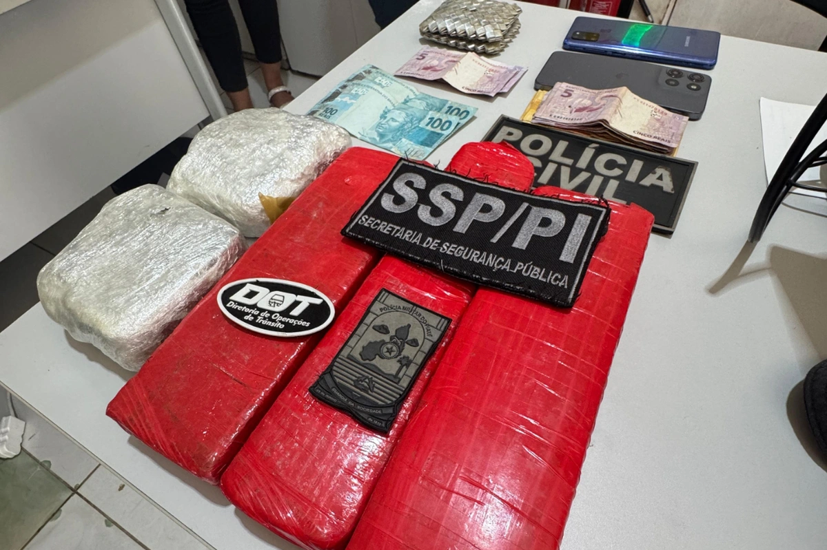 Drogas apreendidas pela Diretoria de Operações de Trânsito