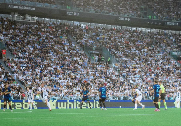 Em jogo eletrizante, Juventus vence clássico com a Inter de Milão por 4 a 3