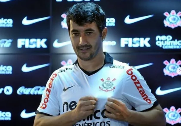 Ex-jogador Douglas dos Santos