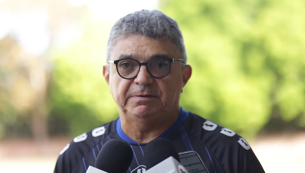 Flávio Araújo, técnico do Teresina Esporte Clube