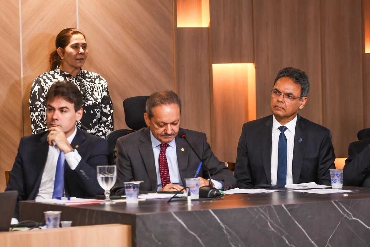 Gil Carlos durante Audiência Pública na Alepi