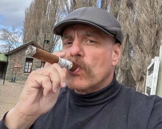 Gustavo Stteel
