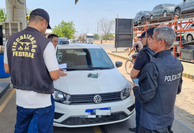 Imepi apreende placa com fraude eletrônica em posto de combustível