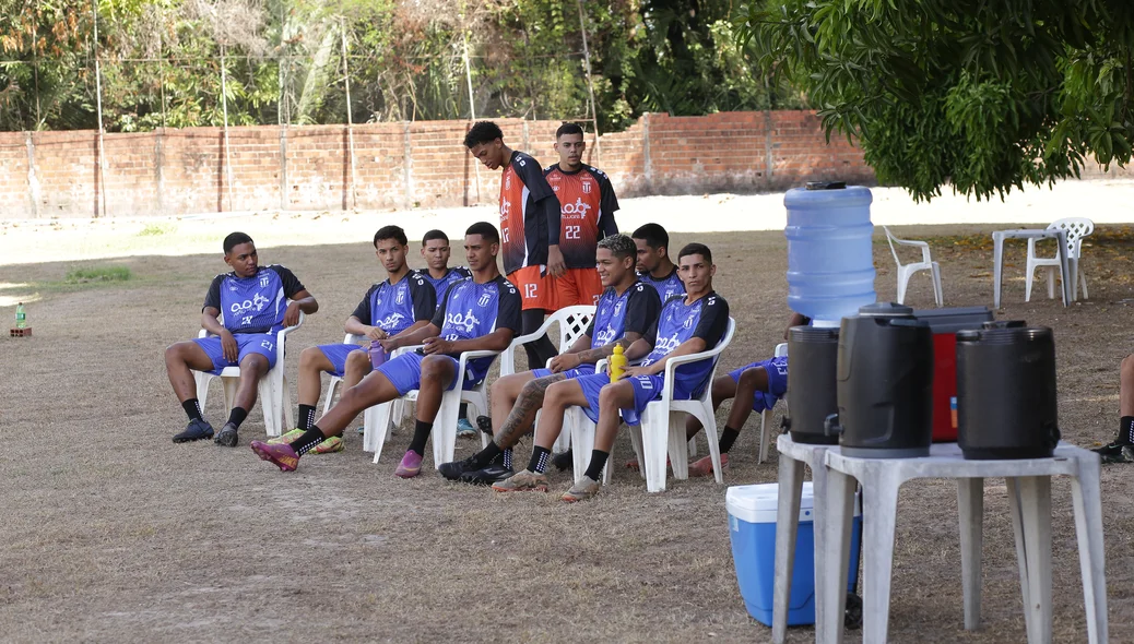 Jogadores do Teresina em 1º treino da equipe