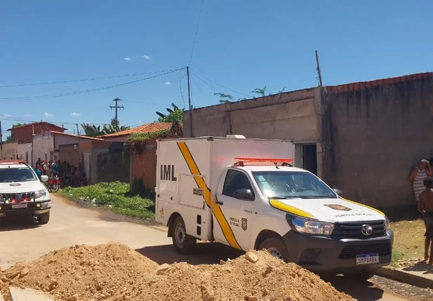 Jovem é perseguido e executado a tiros dentro de casa na Vila do Bec em Timon