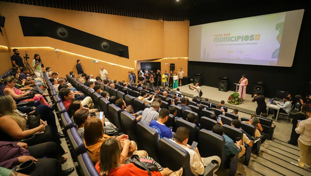 Lançamento da Feira dos Municípios 2025 reúne prefeitos e autoridades em Teresina