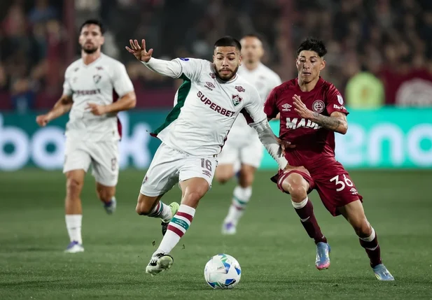 Lanús bate Fluminense e abre vantagem nas quartas da Sul-americana