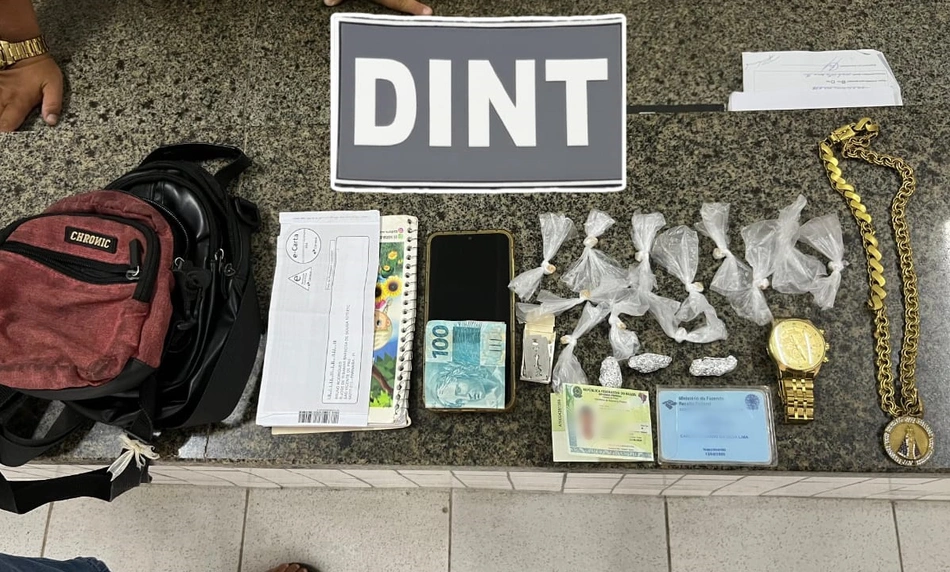 Material apreendido com adolescente em Parnaíba