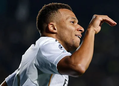 Mbappé em vitória do Real Madrid