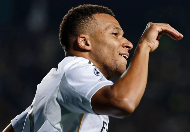 Mbappé em vitória do Real Madrid