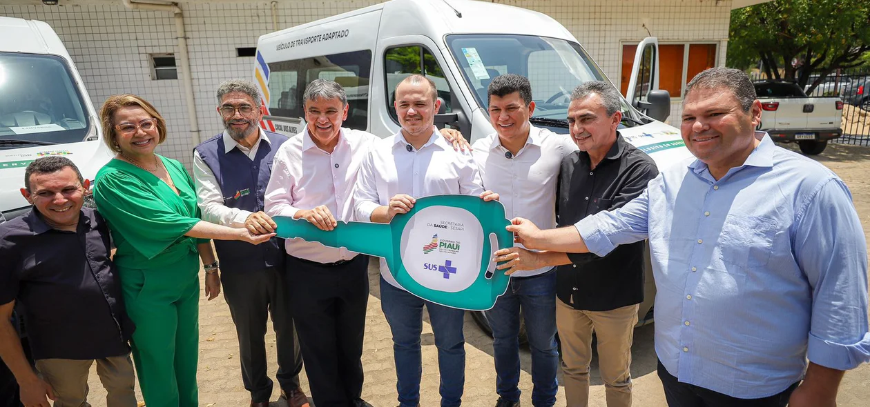 Ministro Wellington Dias entregas vans adaptadas para municípios