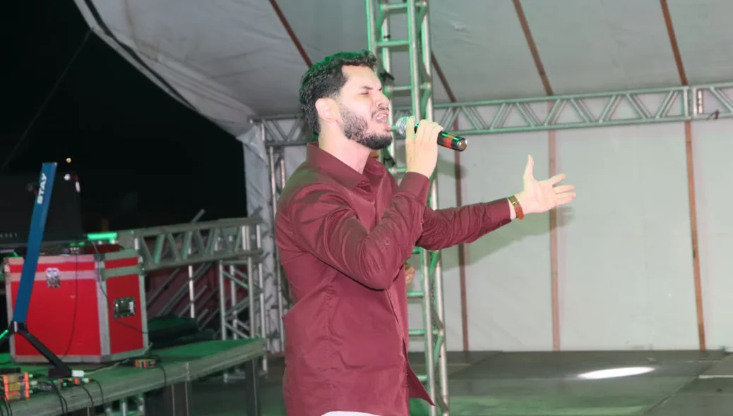 Noite de louvor