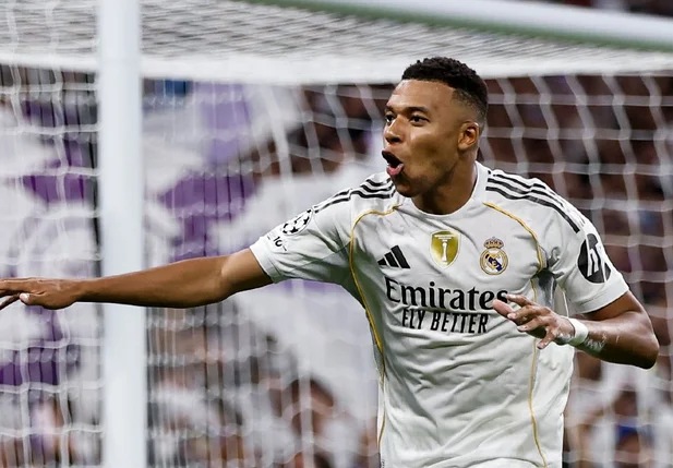 O Real Madrid derrotou o Marseille por 2 a 1, com dois pênaltis convertidos por Mbappé.