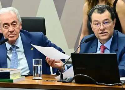 O relator da Reforma Tributária, senador Eduardo Braga e o presidente da CCJ, Otto Alencar