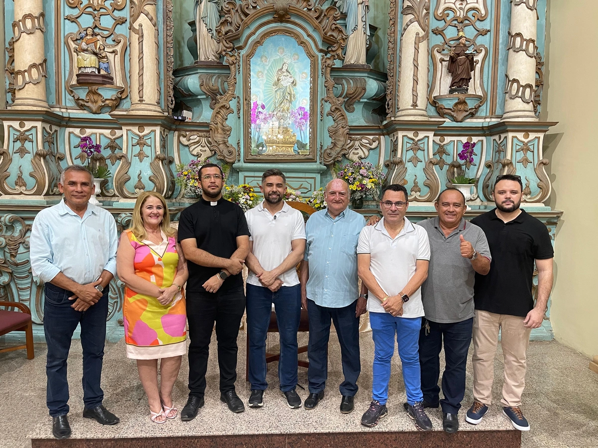 Ordem de serviço para início da reforma da Catedral Mãe da Divina Graça é assinada em Parnaíba