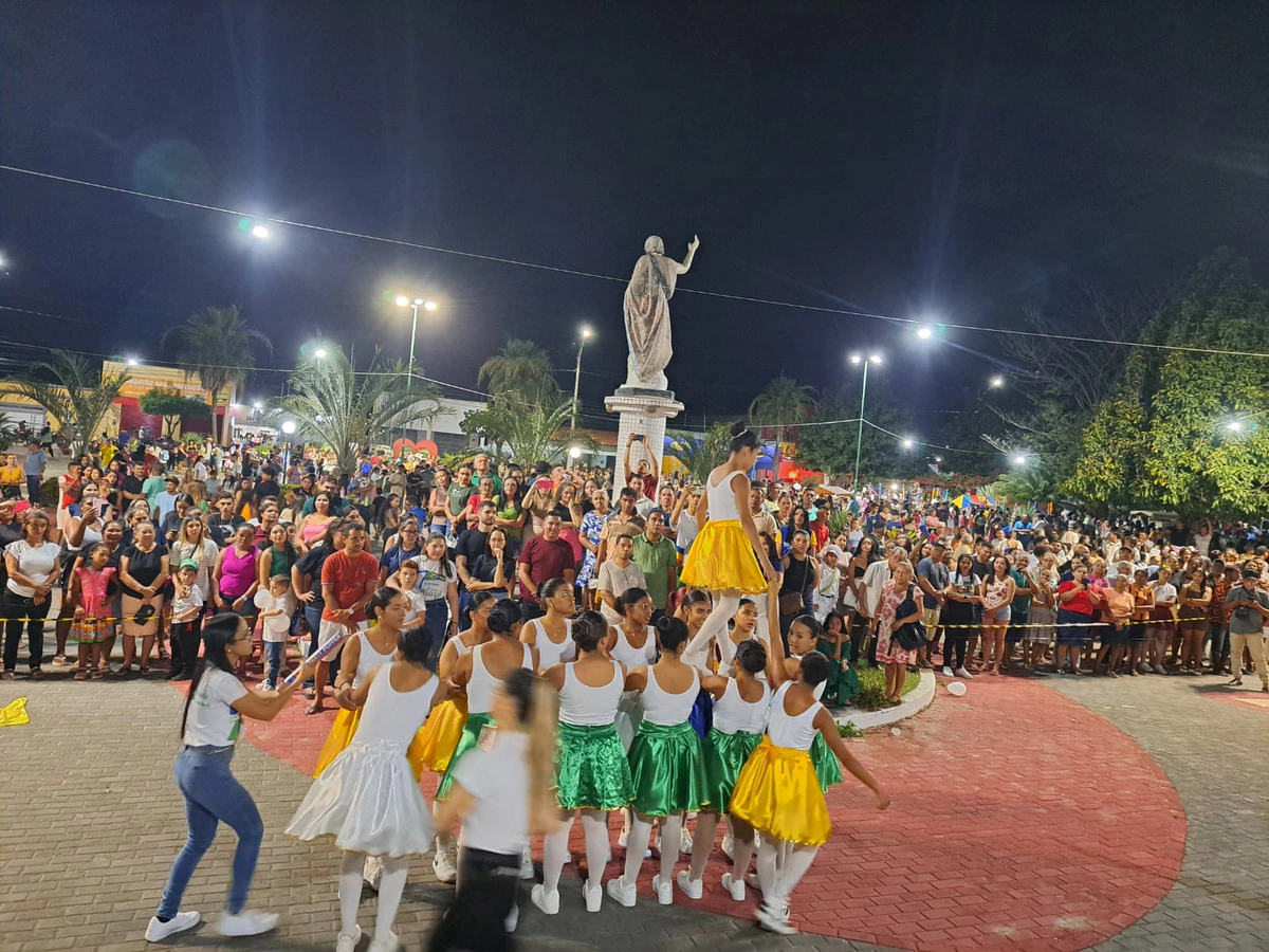 Os alunos retrataram momentos importantes da história da república