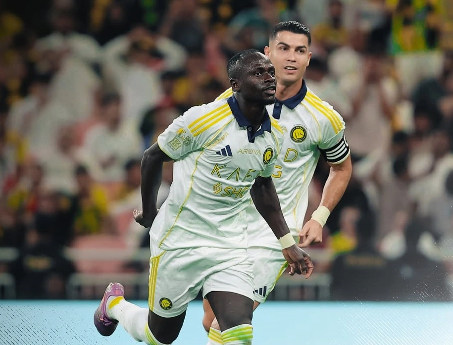 Os gols da vitória do Al-Nassr foram marcados por Sadio Mané e Cristiano Ronaldo.