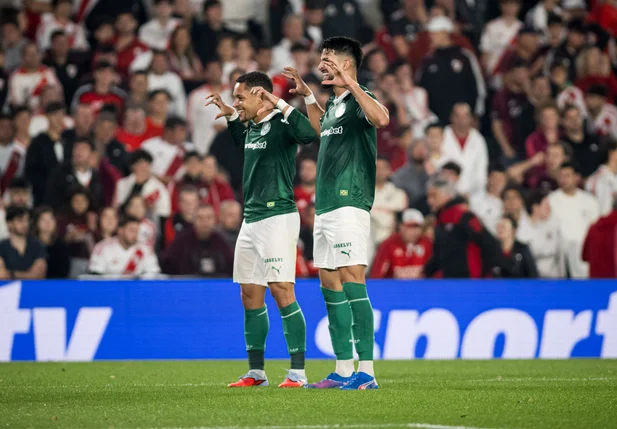 Palmeiras vence River Plate fora de casa e larga na frente na Libertadores