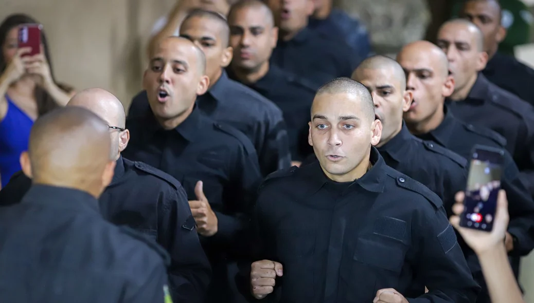 Policiais formados