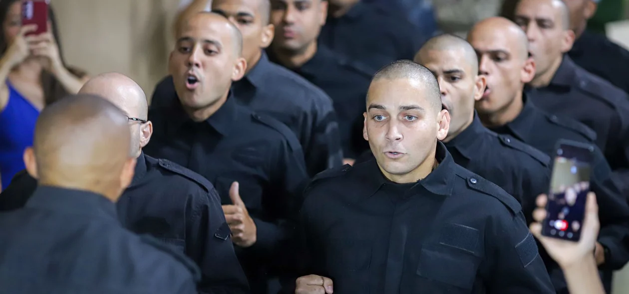 Policiais formados