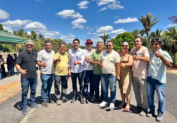 Prefeito Abdoral Melo acompanha visita técnica do Diretor do DER, Leonardo Sobral