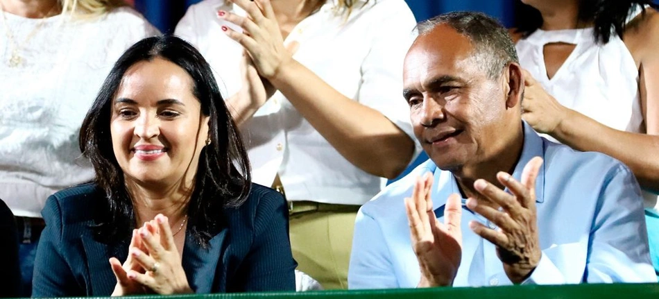 Prefeito de Baixa Grande do Ribeiro no desfile