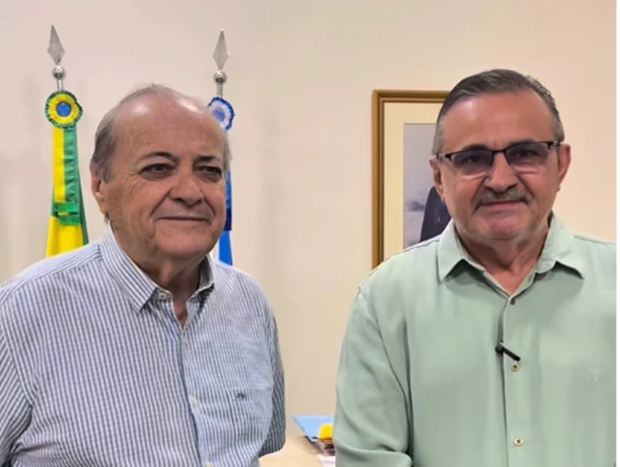 Prefeito Sílvio Mendes com o vereador Carlos Ribeiro