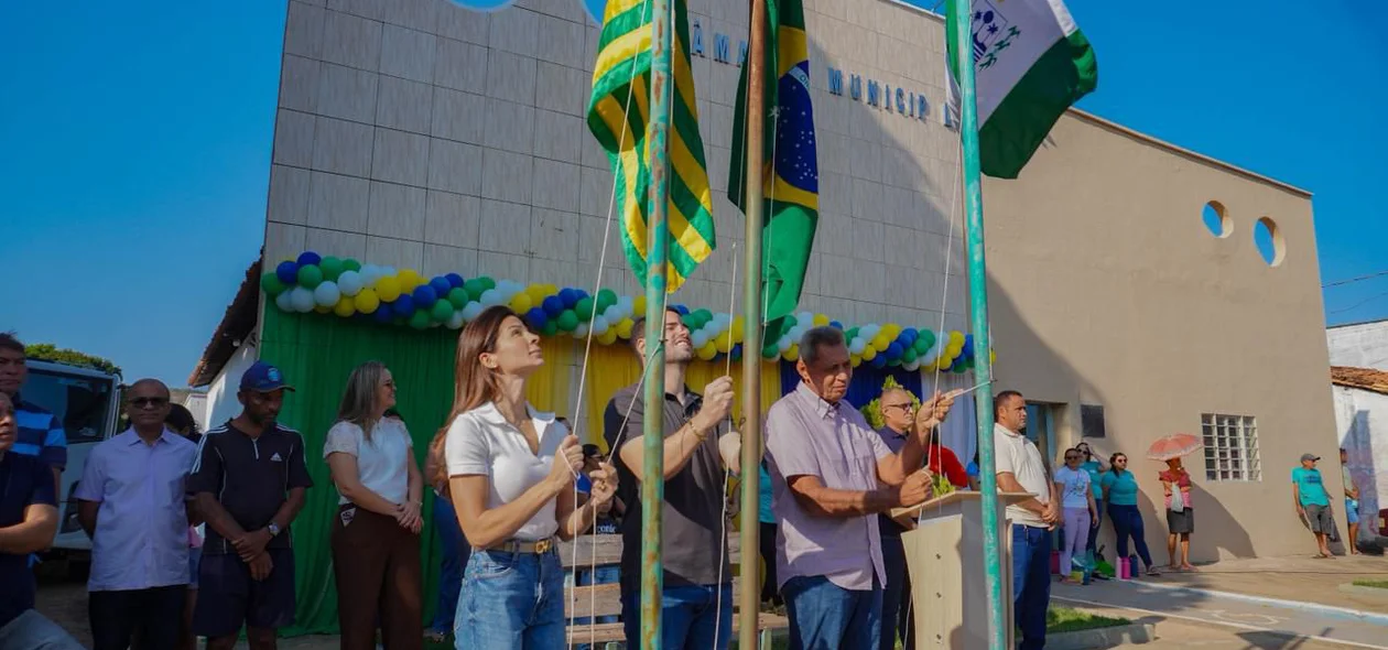 Prefeitura de Aroazes realiza desfile cívico em comemoração ao 7 de Setembro