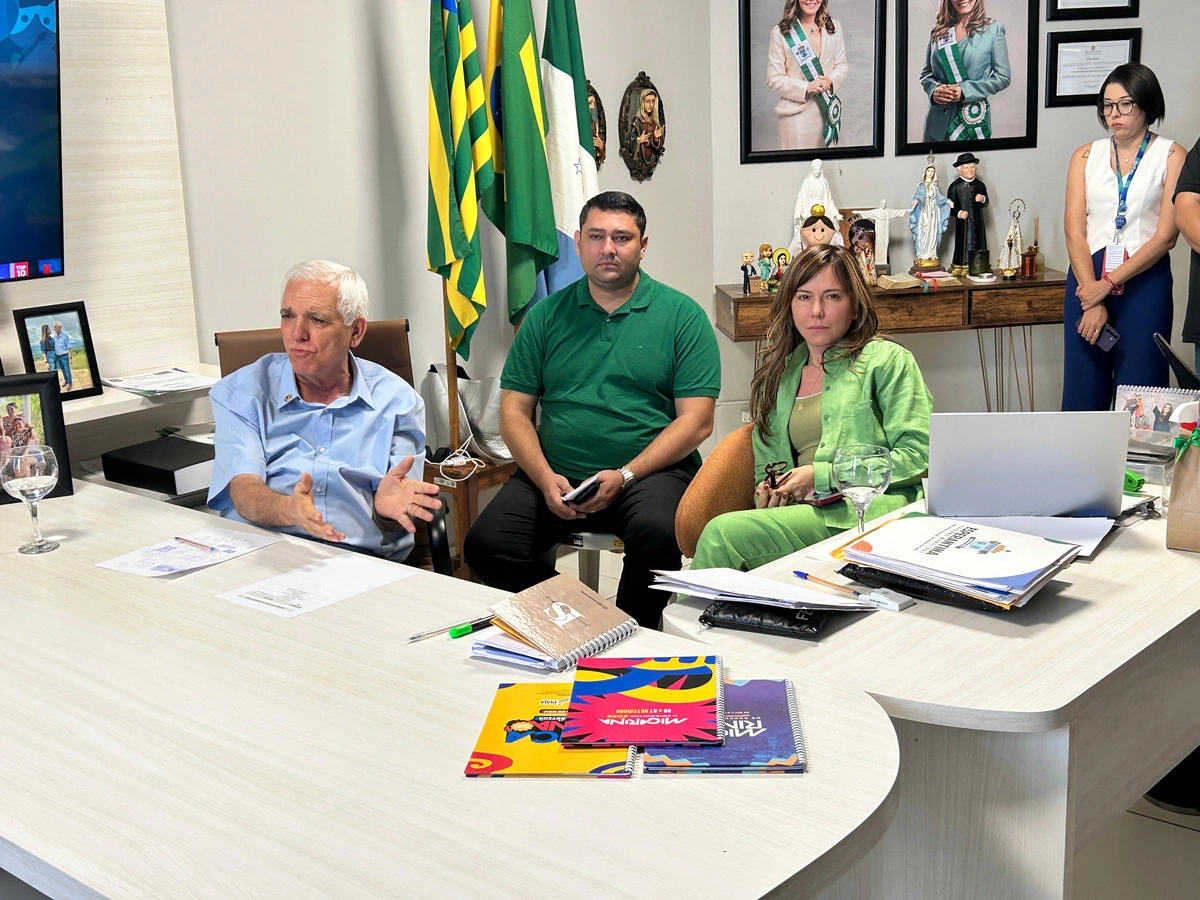 Prefeitura de Esperantina cobra solução definitiva da Águas do Piauí para problema hídrico