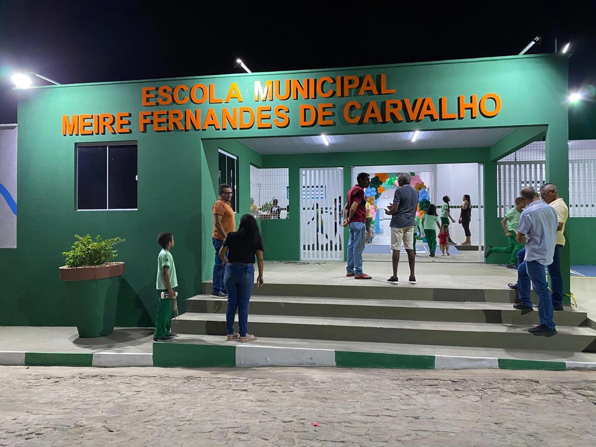 Prefeitura de Esperantina inaugura Escola Municipal Meire Fernandes de Carvalho
