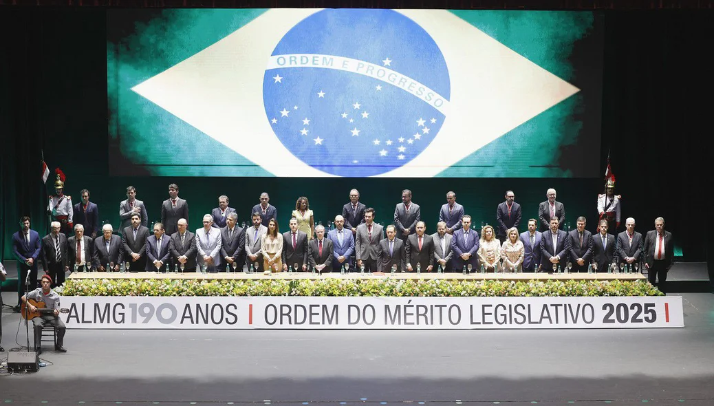 Presidente da Alepi Severo Eulálio recebe homenagem em Minas Gerais