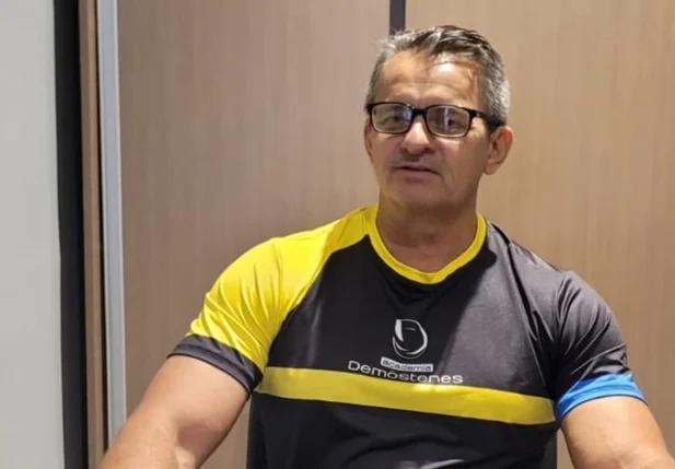 Professor Demóstenes Ribeiro