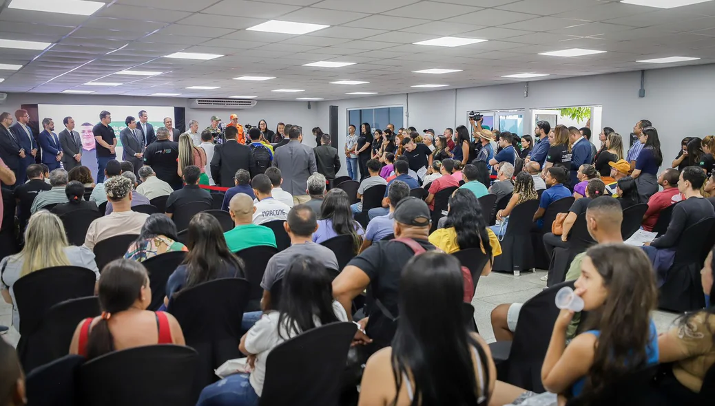 Público compareceu à sede da SSP-PI nesta segunda-feira