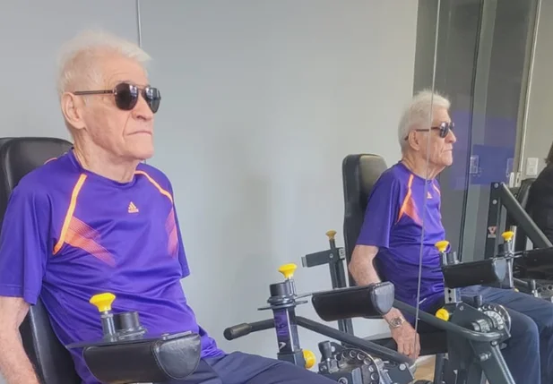 Raimundo Girão melhora sua força na musculação terapêutica