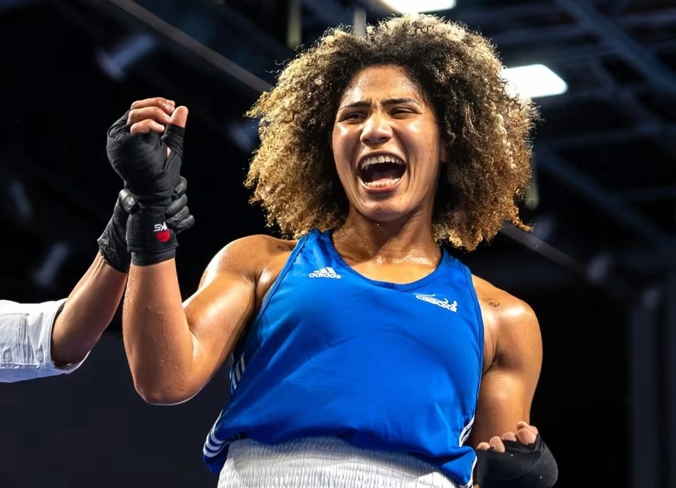 Rebeca Lima derrota cazaque e vai à final do Mundial de Boxe