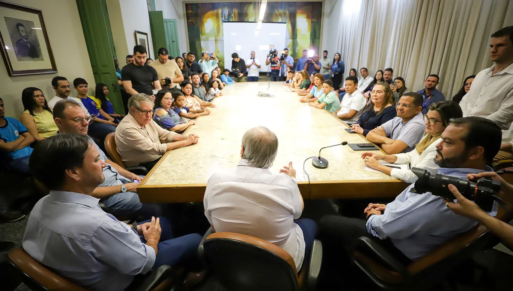 Reunião ocorreu no Palácio da Cidade