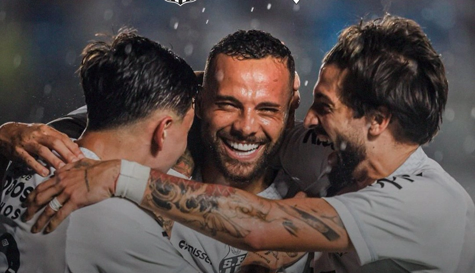 Santos bate São Paulo e volta a vencer no Brasileirão