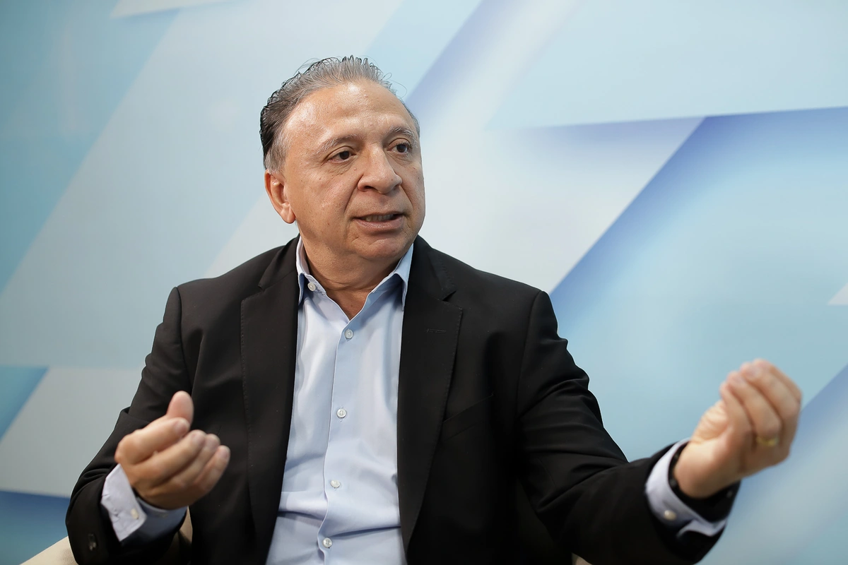 Secretário Emílio Júnior