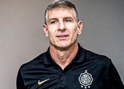 Técnico Martín Palermo